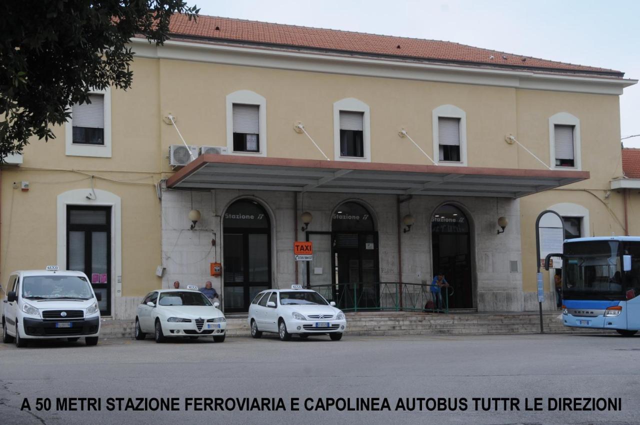 La Casa Di Luna San Benedetto del Tronto Luaran gambar