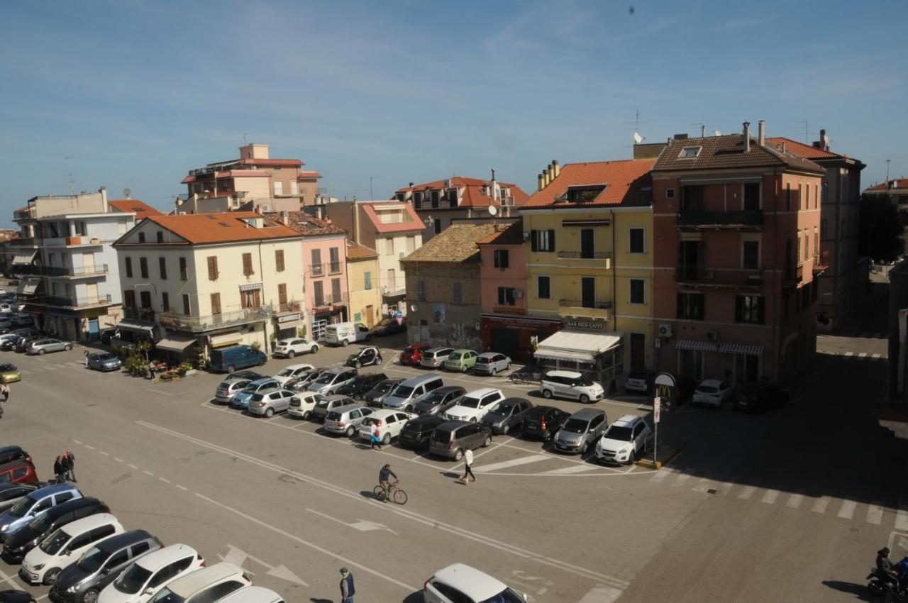 La Casa Di Luna San Benedetto del Tronto Luaran gambar